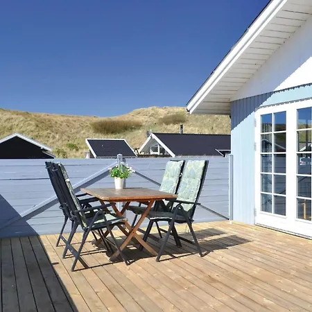 Stunning In Hvide Sande With Kitchen 펜션 Bjerregård