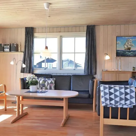 Amazing Home In Hvide Sande With Sauna Bjerregard